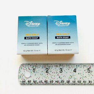 3878 DISNEY DISNEY WORLD SOAP SET BUNDLE
